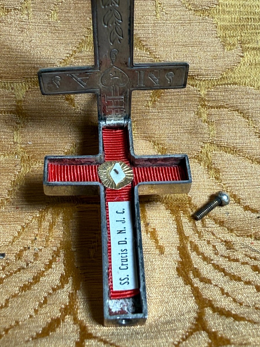 Croce reliquiario in argento con chiusura a sportello con reliquia della S.Croce  -photo-3