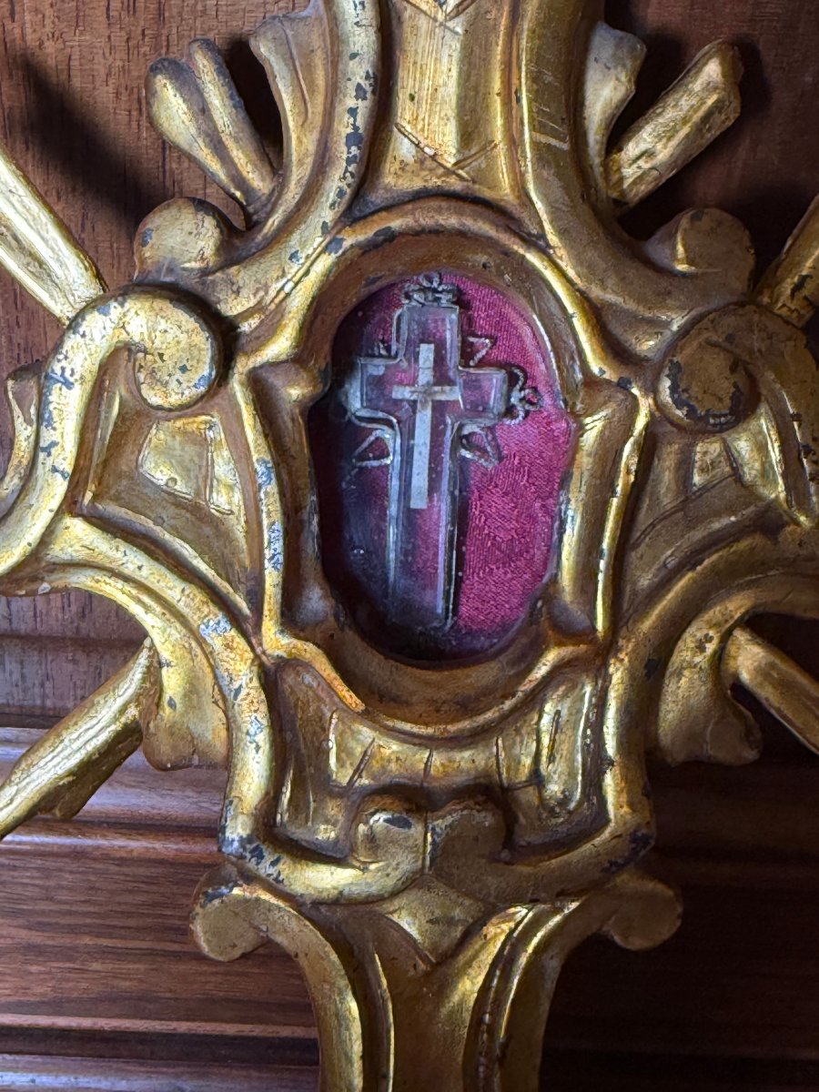 Reliquiario in legno intagliato e meccato contenente le reliquie della S.Croce -photo-2
