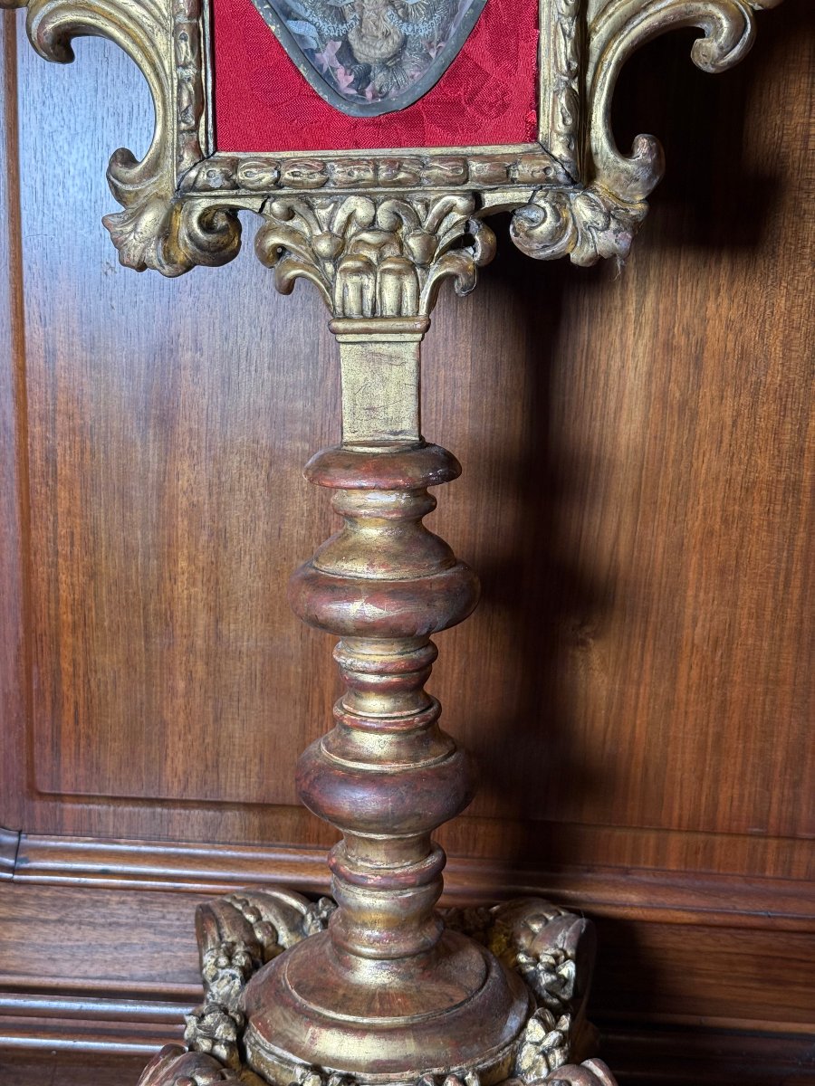 Reliquiario ligneo dorato contenente una teca con i precordi e il cingolo di S.Carlo Borromeo, -photo-4