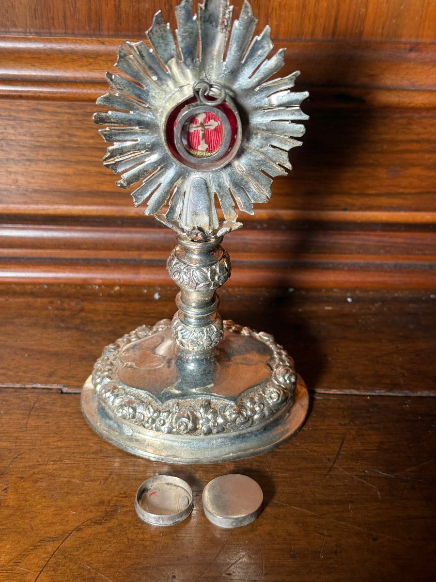 Reliquiario in argento a forma di ostensorio con la reliquia della S.Croce -photo-2