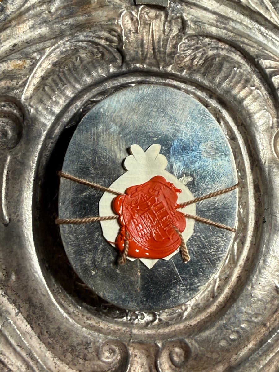 Reliquiario in argento sbalzato contenente le reliquie di S.Giovacchino Padre della Madonna -photo-4