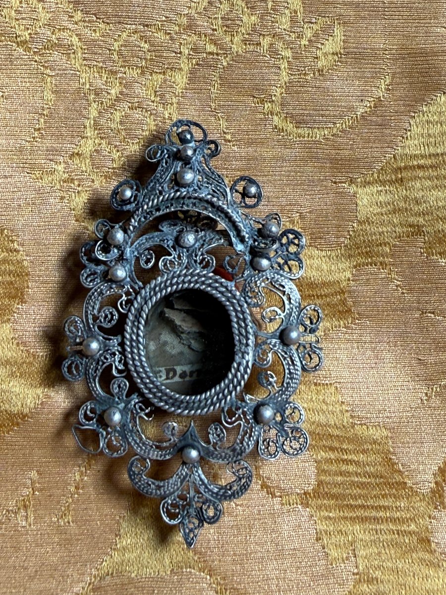 Reliquiario in filigrana d'argentocon le reliquie di S.Donato Vescovo 