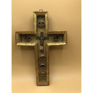 RELIQUIARIO STAUROTECA DELLA SANTA CROCE IN LEGNO INTAGLIATO E DORATO A FOGLIA D'ORO