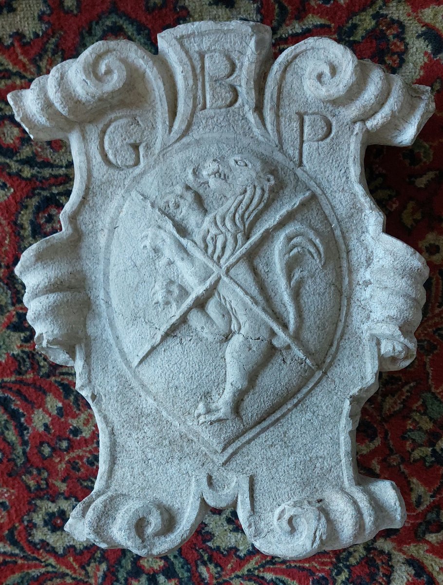 Stemma araldico in marmo di Botticino – Epoca Barocca