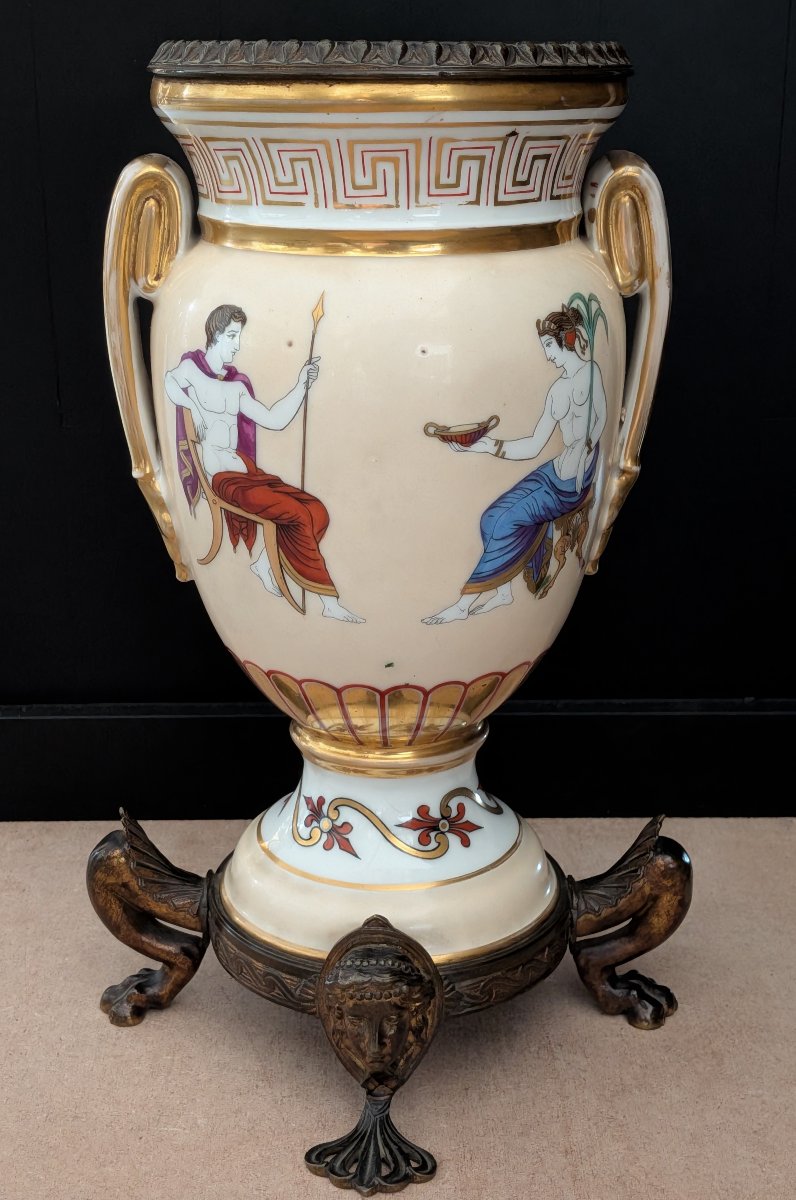 Coppia di vasi ad anfora in porcellana e bronzo – Stile Neoclassico, XIX Secolo