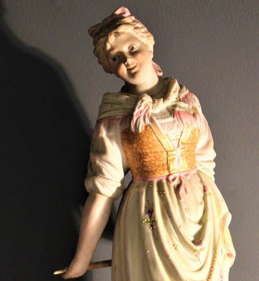 Coppia di giovani figure pastorali in biscuit Francia XIXsec.