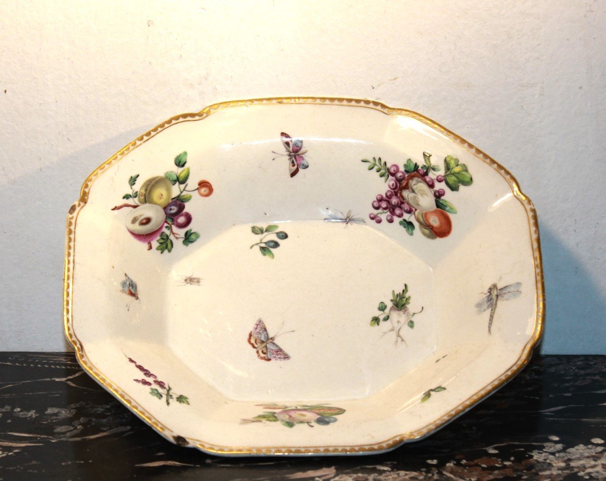 Vassoio in porcellana con decori naturalistici  Inghilterra XVIII sec. -photo-2
