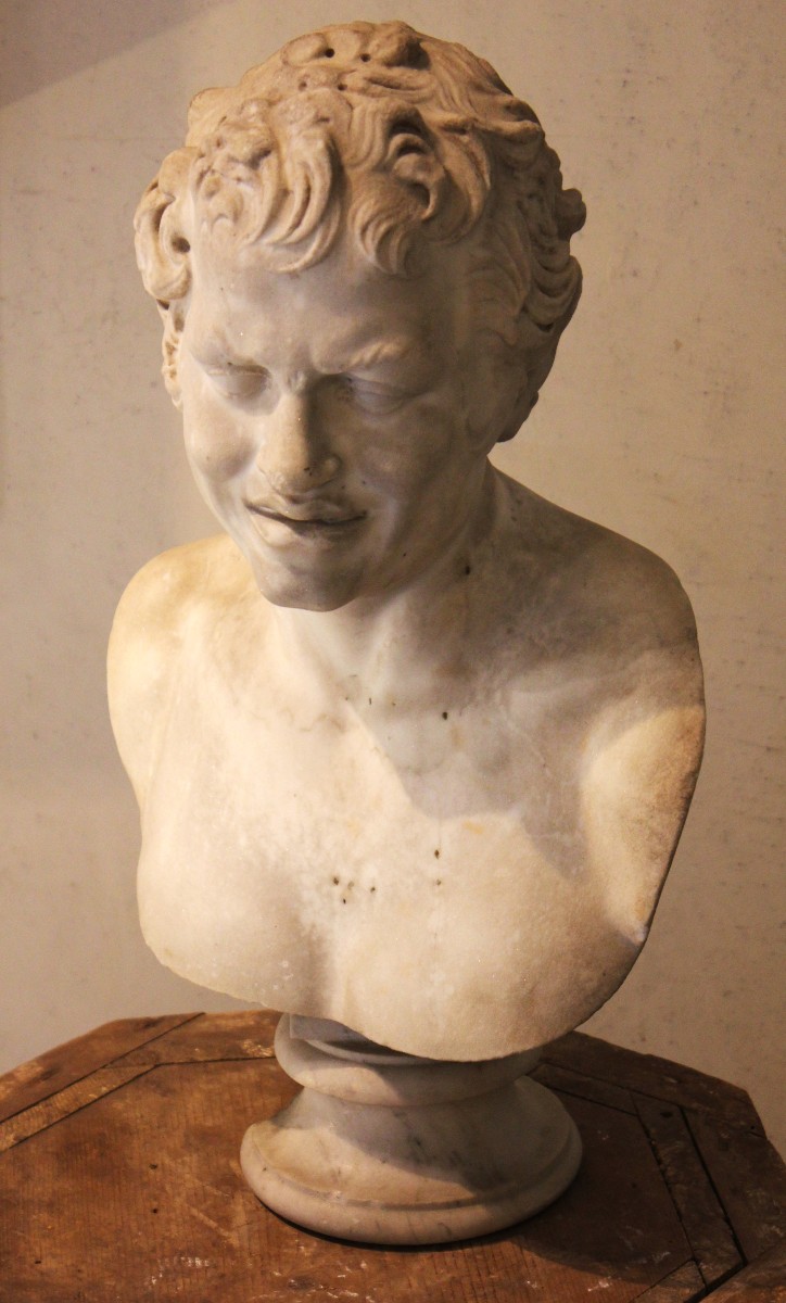 Testa di Fauno che ride (Fauno Albani). Marmo bianco. Inizio XIX secolo (Periodo Neoclassico).