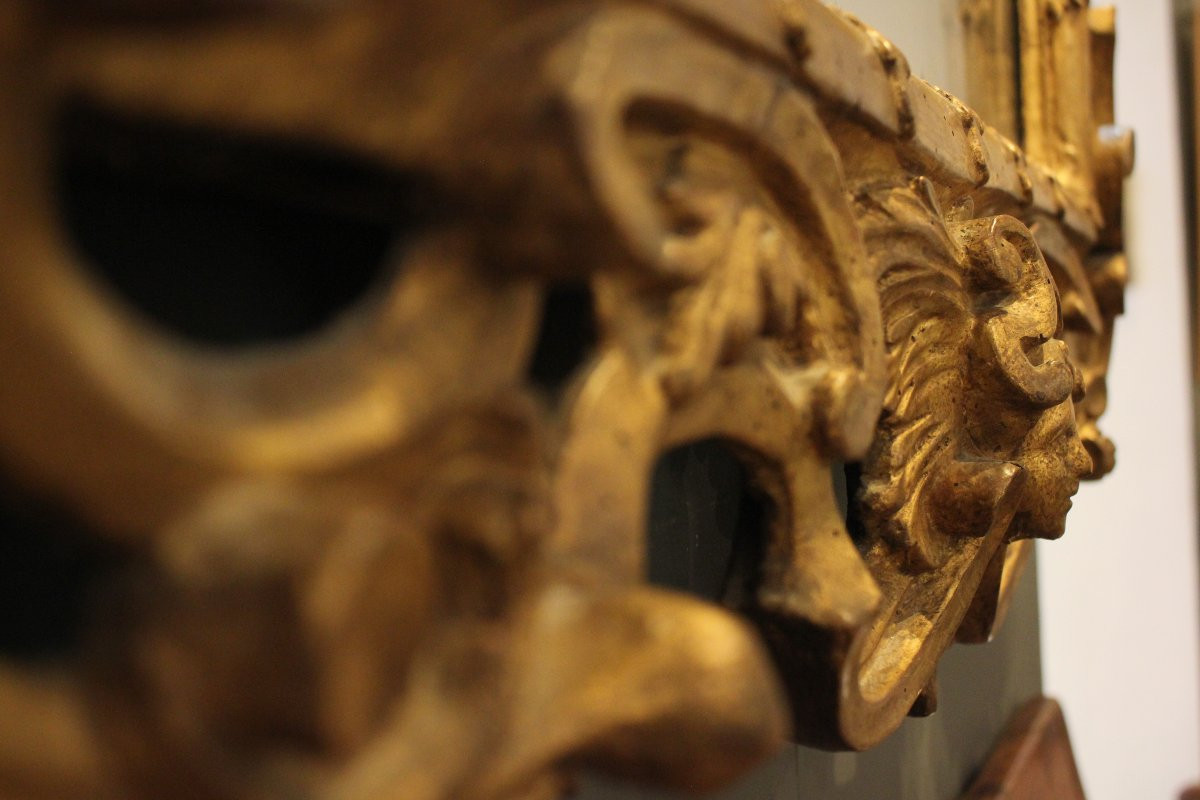 Specchiera Veneta del XVIII sec. finemente scolpita.-photo-2