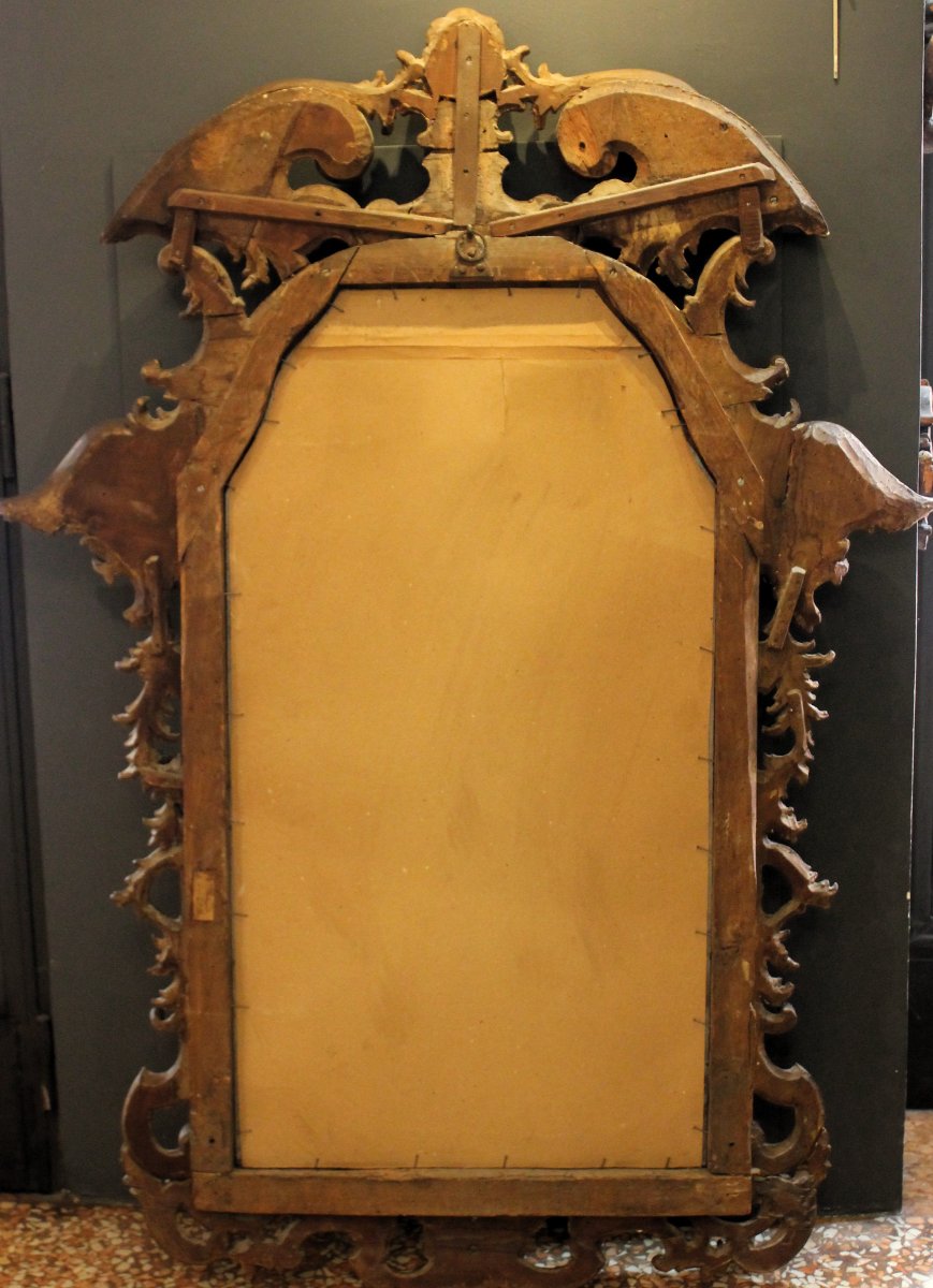 Specchiera Veneta del XVIII sec. finemente scolpita.-photo-2