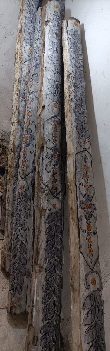 Antiche travi in legno dipinte, XVIII sec.