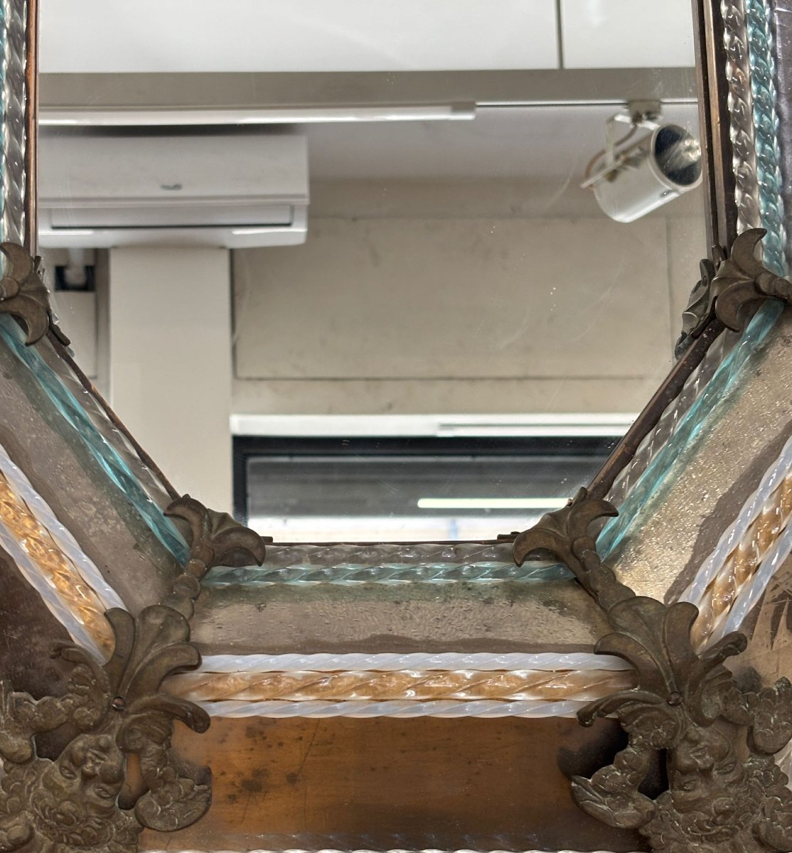 Grande Specchio veneziano ottagonale in vetro inciso e bronzo, inizi XX secolo-photo-1