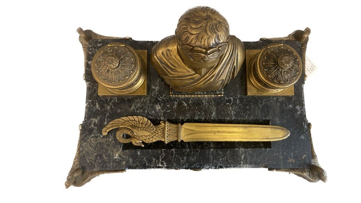 Calamaio in bronzo dorato e marmo.-photo-5