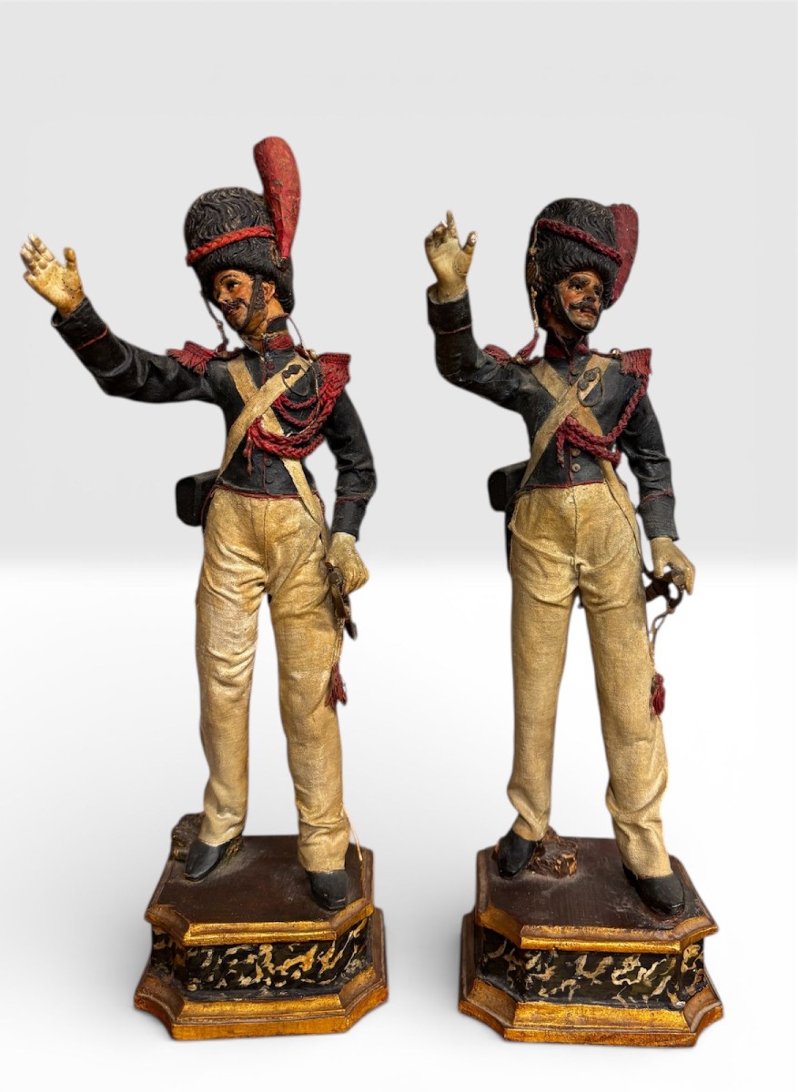 Coppia di sculture in terracotta policroma raffiguranti soldati – Manifattura trapanese, XVIII 