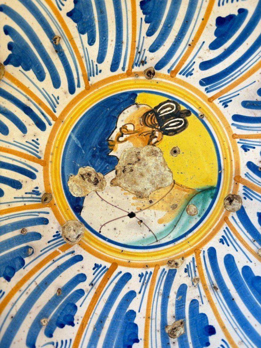 Piatto in maiolica di Montelupo-photo-3