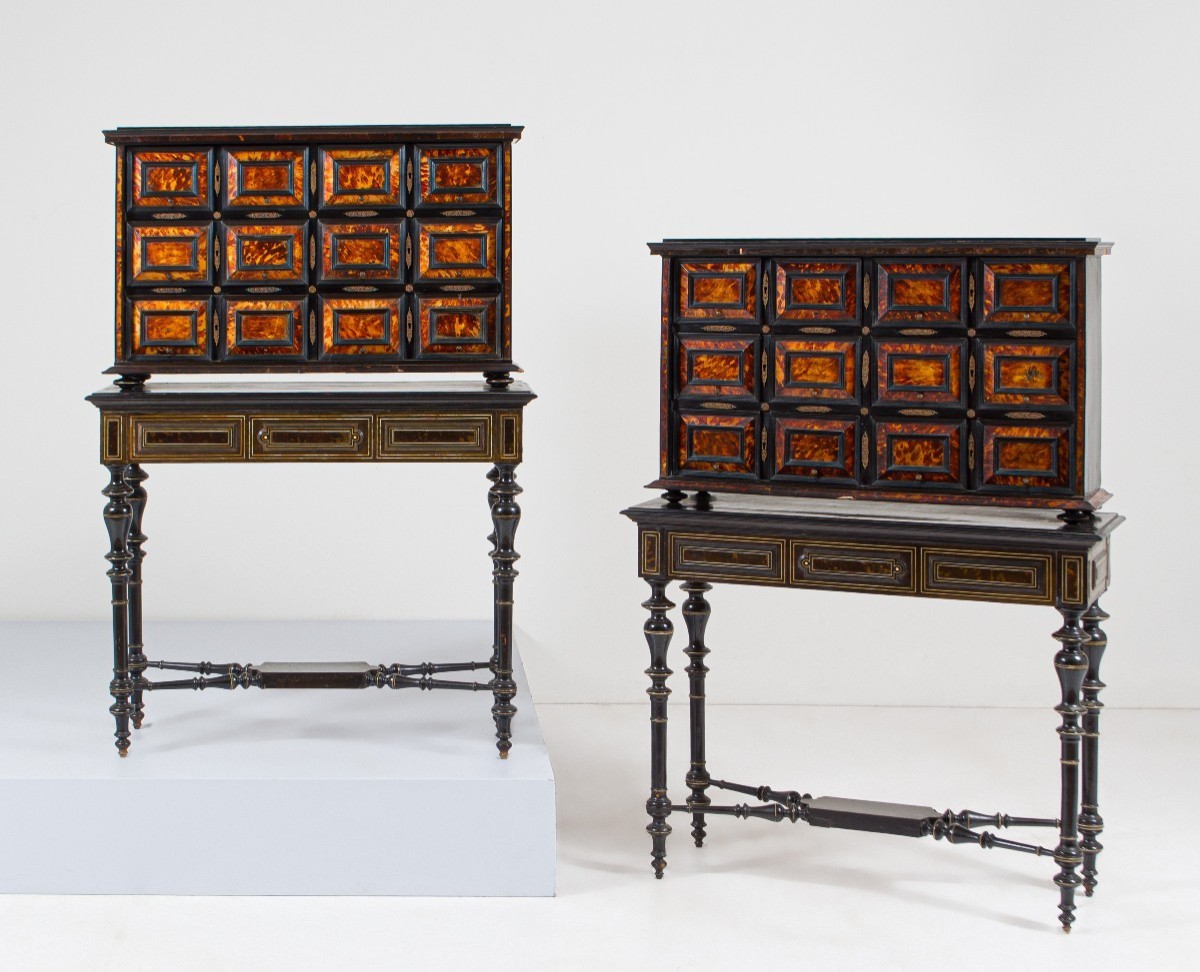 Coppia di monetieri in legno di ebano e tartaruga marina della fine del XVIII secolo