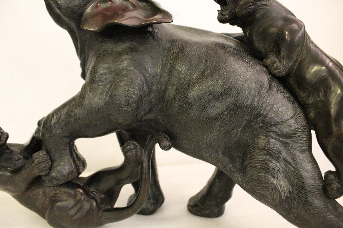 Gruppo scultoreo elefante e tigri Okimono-photo-3