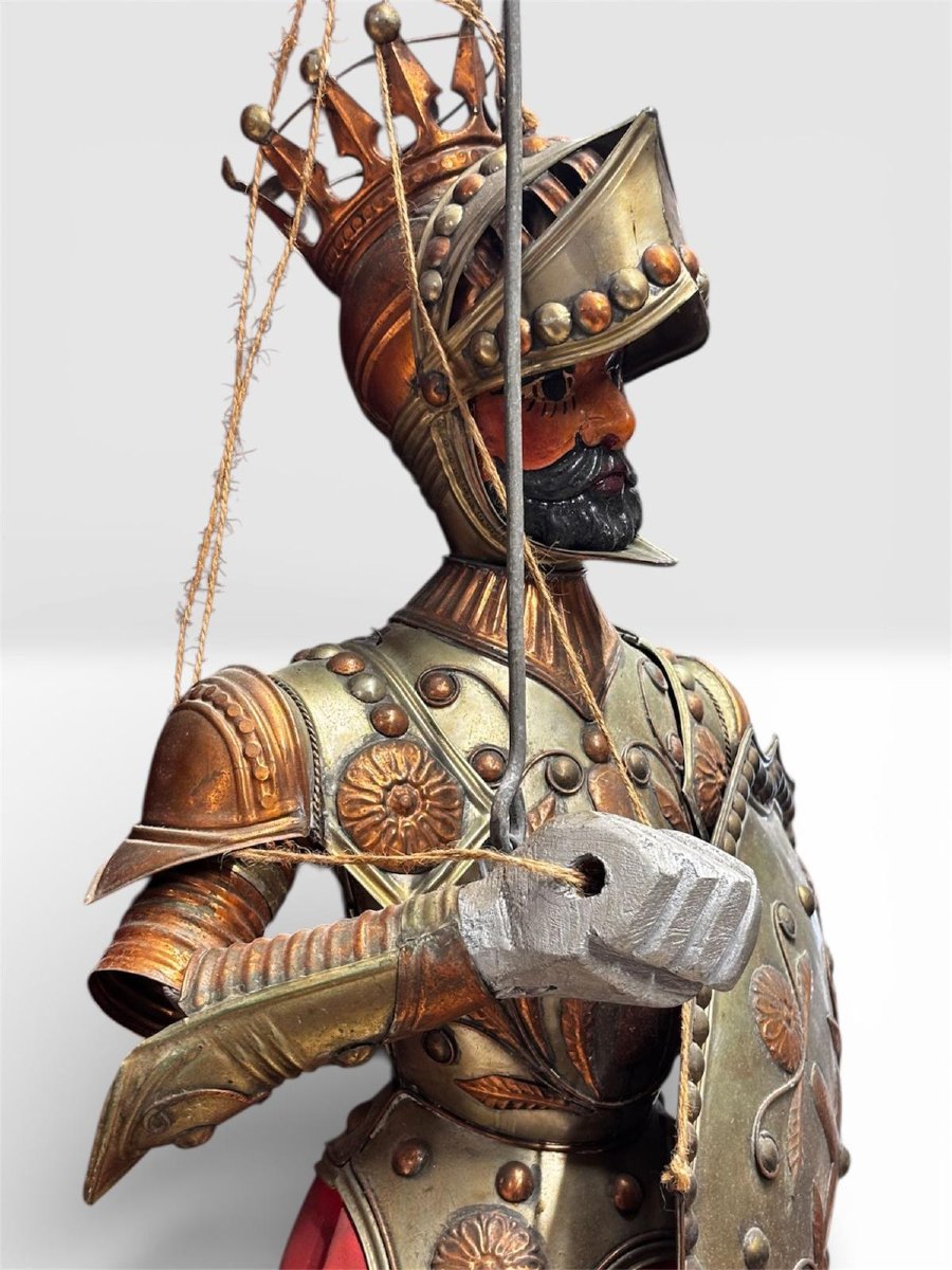 Marionnette sicilienne représentant Charlemagne, milieu du XXe siècle.-photo-4