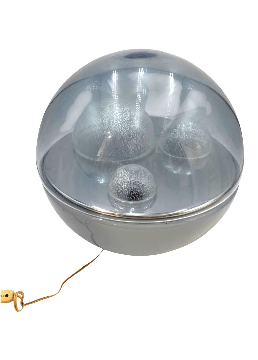 Lampada da tavolo "Space Age", modello LT327, disegnata da Carlo Nason