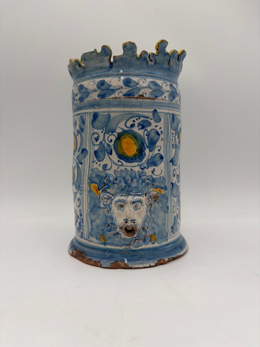 Fontana lavamani da sacrestia in maiolica di Caltagirone – XVII secolo