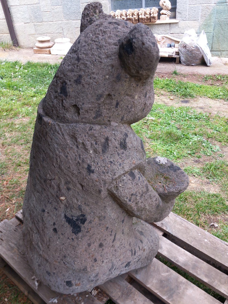 Antica scultura in pietra lavica - Orso, '800, Oriente-photo-2