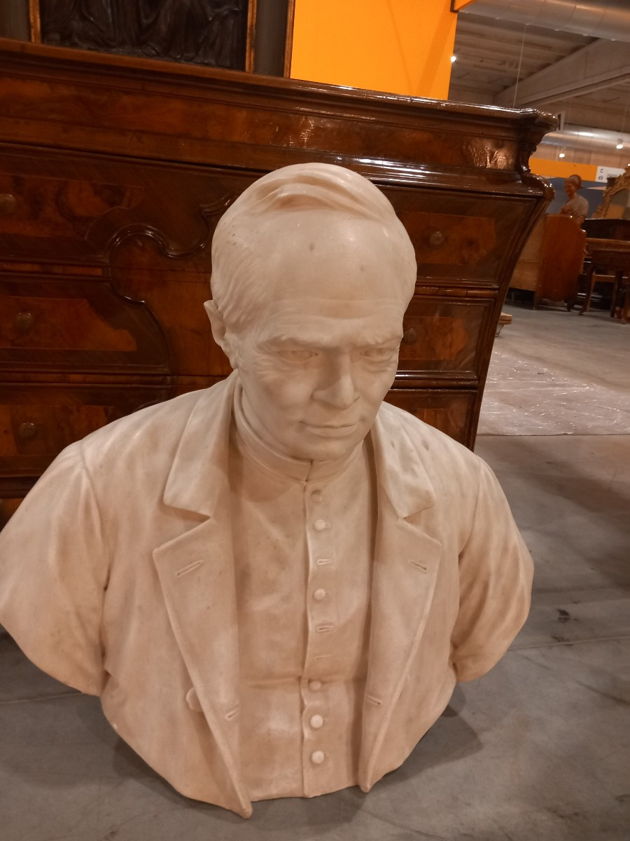 Busto in marmo biancone di Carrara, Prelato -photo-3