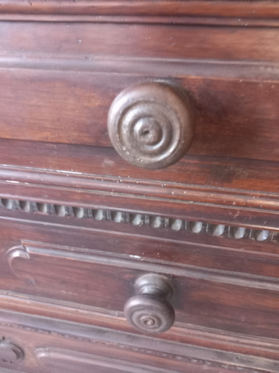 Comò in noce, '600, Lombardia-photo-1