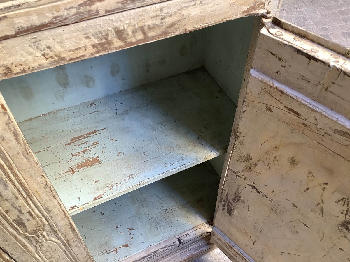 Credenza in legno  intagliato e laccato con ante e cassetto Ep fine XVIII secolo-photo-2