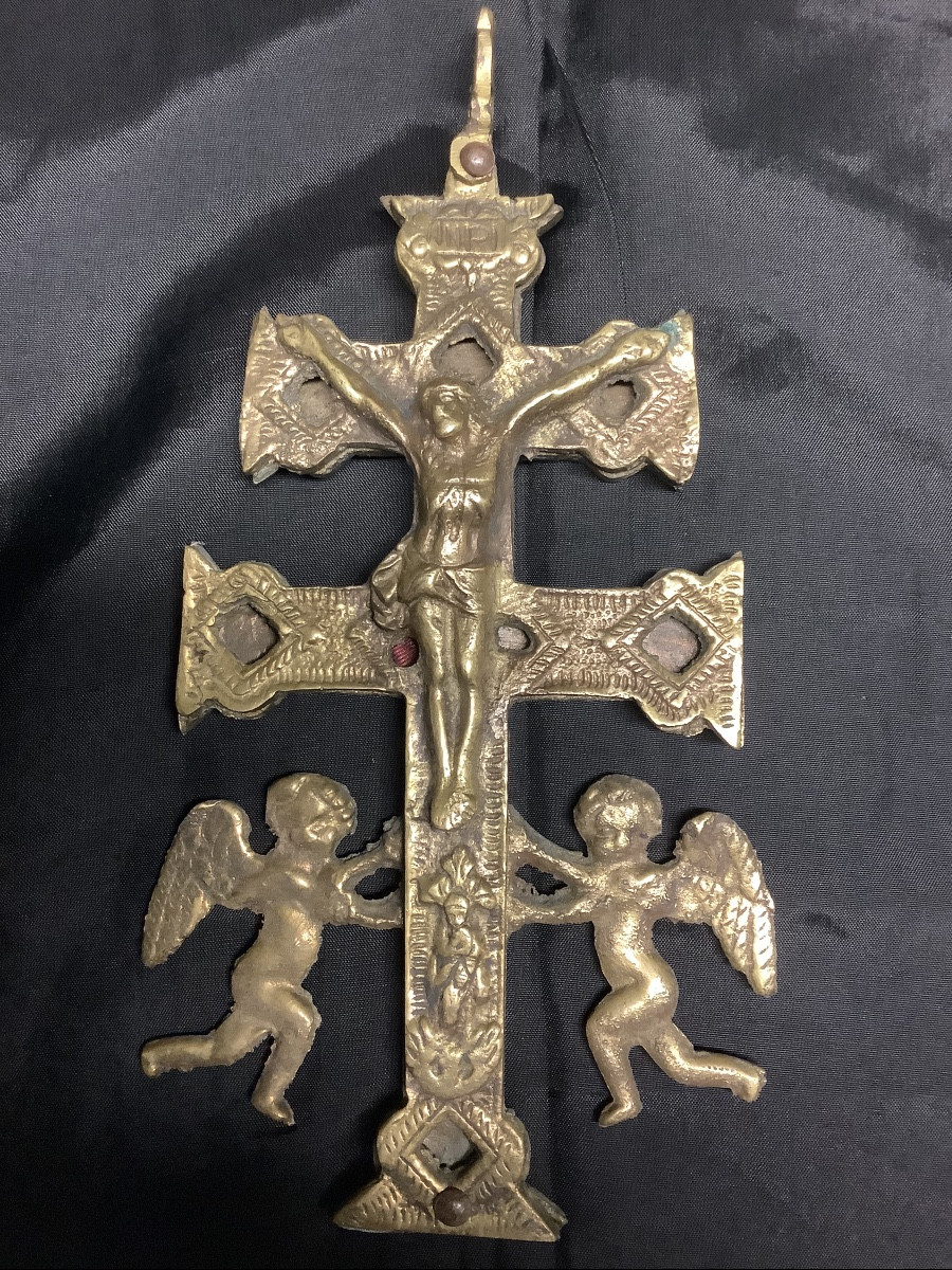 Croce in bronzo con angeli e personaggi Ep 800