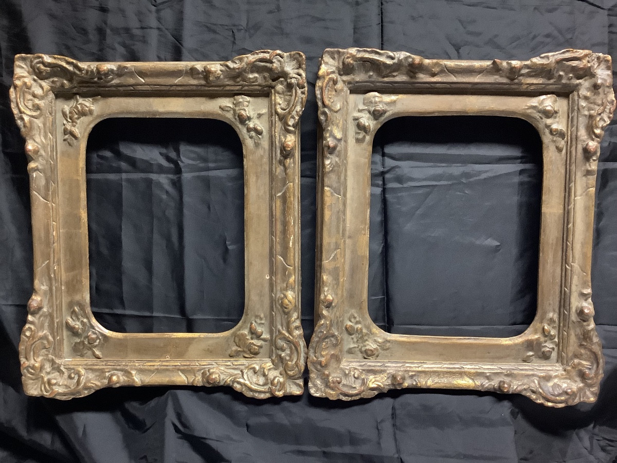 Coppia di cornici in legno intagliato e dorato Ep XXsecolo