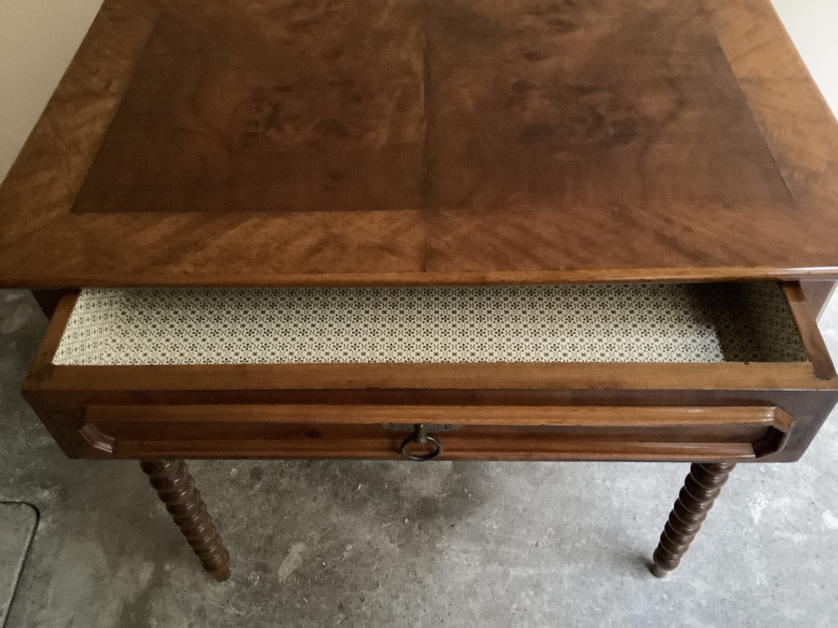 Tavolino in noce con gambe a rocchetto Ep 800-photo-4