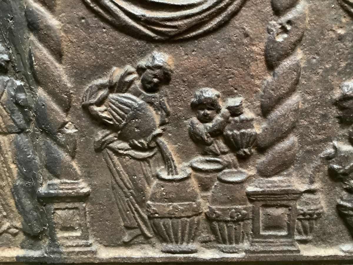 Piastra in ghisa  raffigurante il miracolo dell ‘olio del profeta Eliseo Ep 700-photo-2