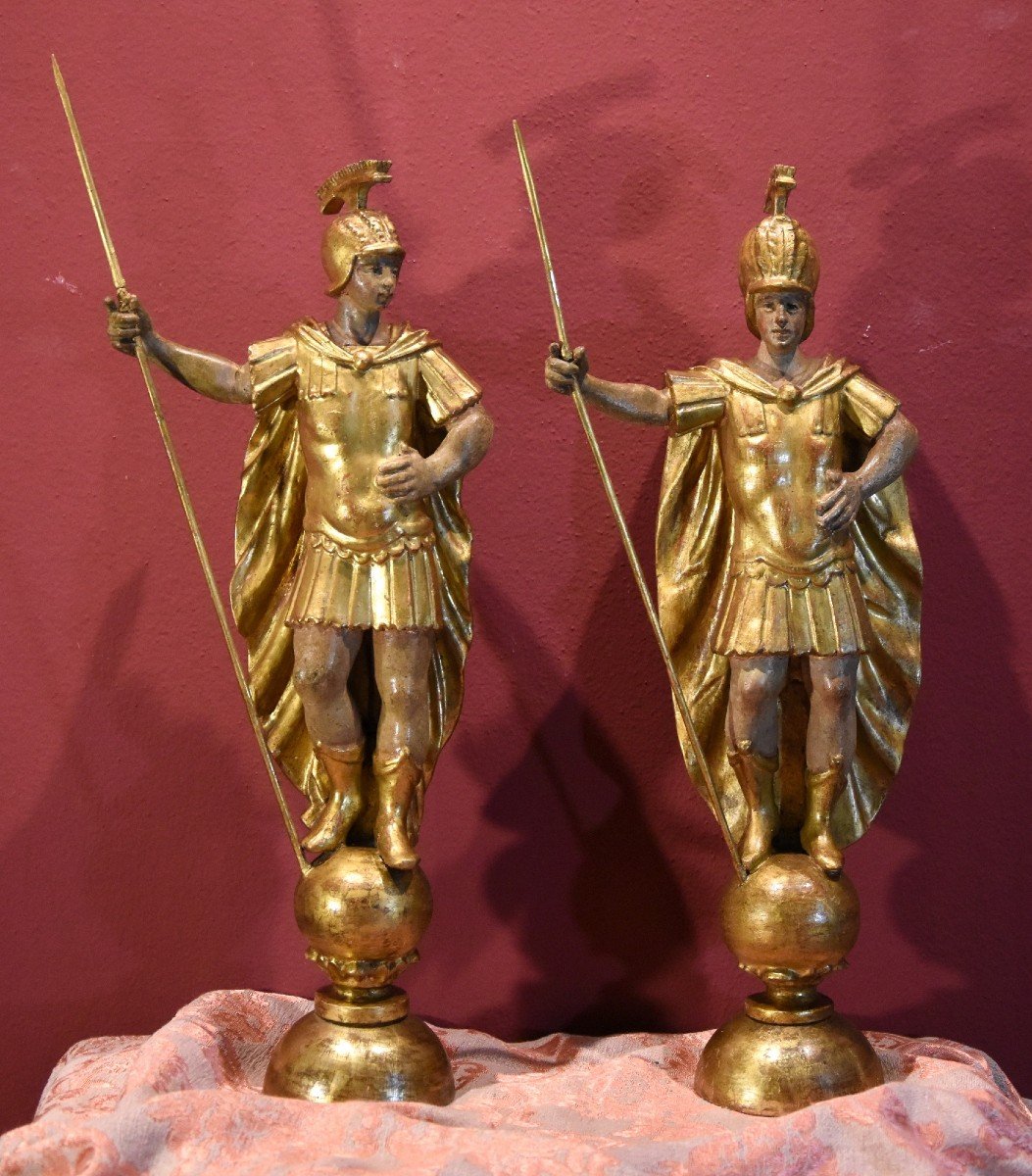 Coppia di soldati romani in legno dorato, Roma XVIII secolo-photo-2