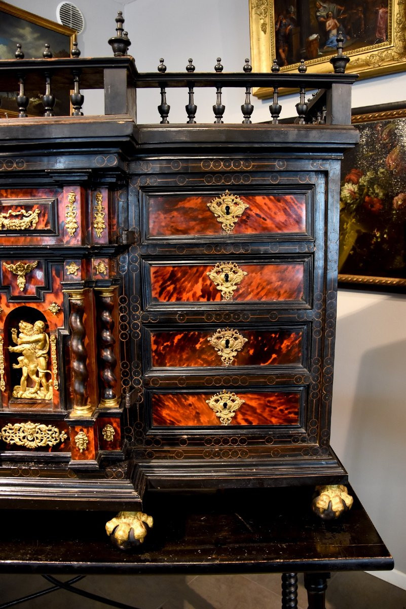 Prestigioso stipo-monetiere fiammingo del Seicento-photo-2
