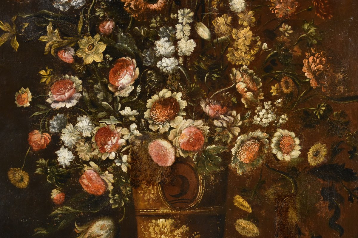 Andrea Scacciati (Firenze 1642 – 1710) Composizione di fiori entro vaso sbalzato (2 di 3)-photo-2