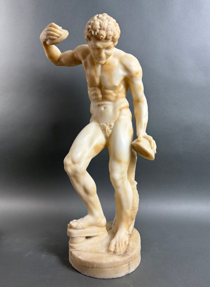 Grande Scultura in Alabastro di Volterra Satiro con Cimbali XIX secolo