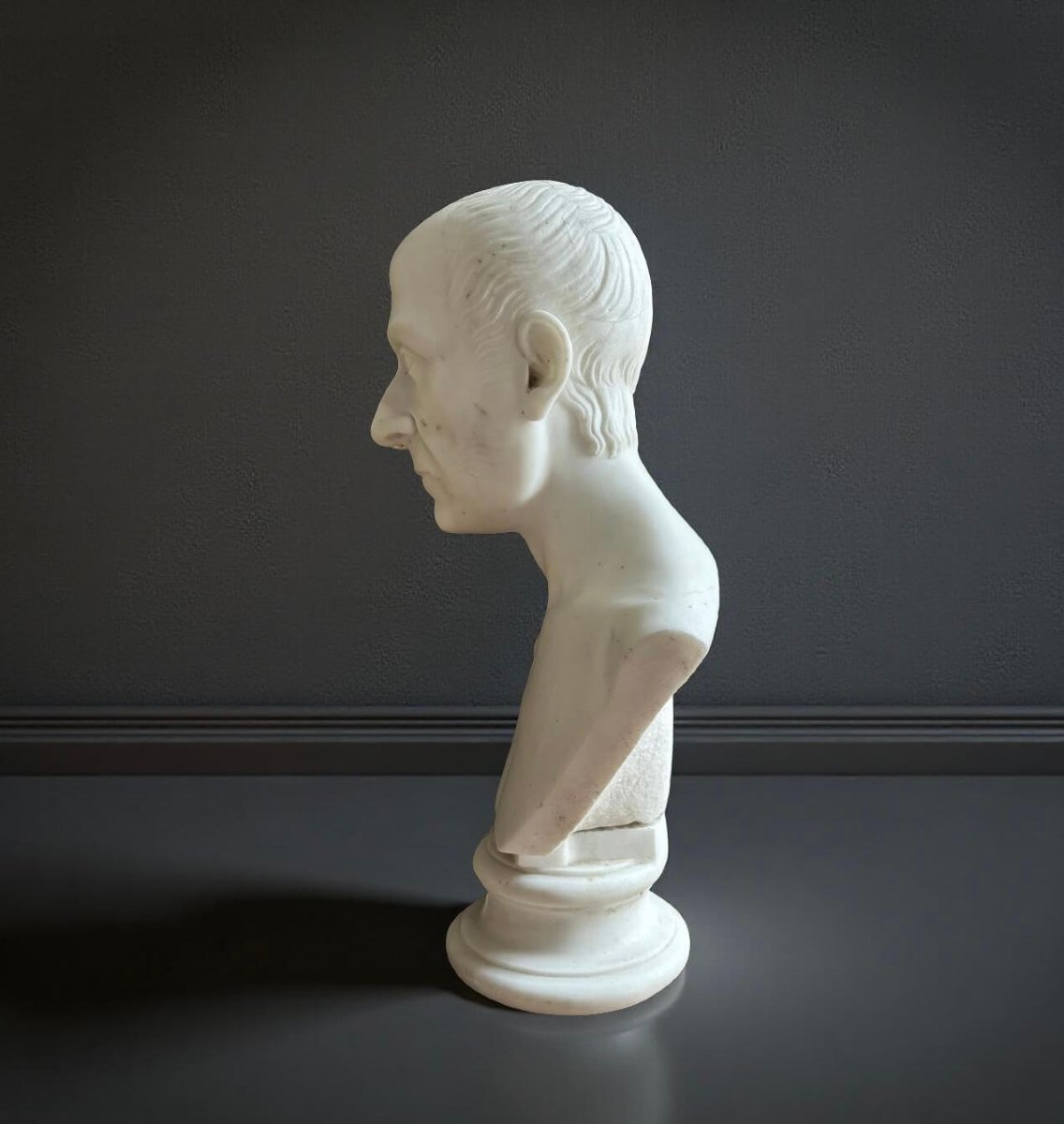 Busto Maschile Neoclassico in Marmo di Carrara inizi XIX secolo -photo-4