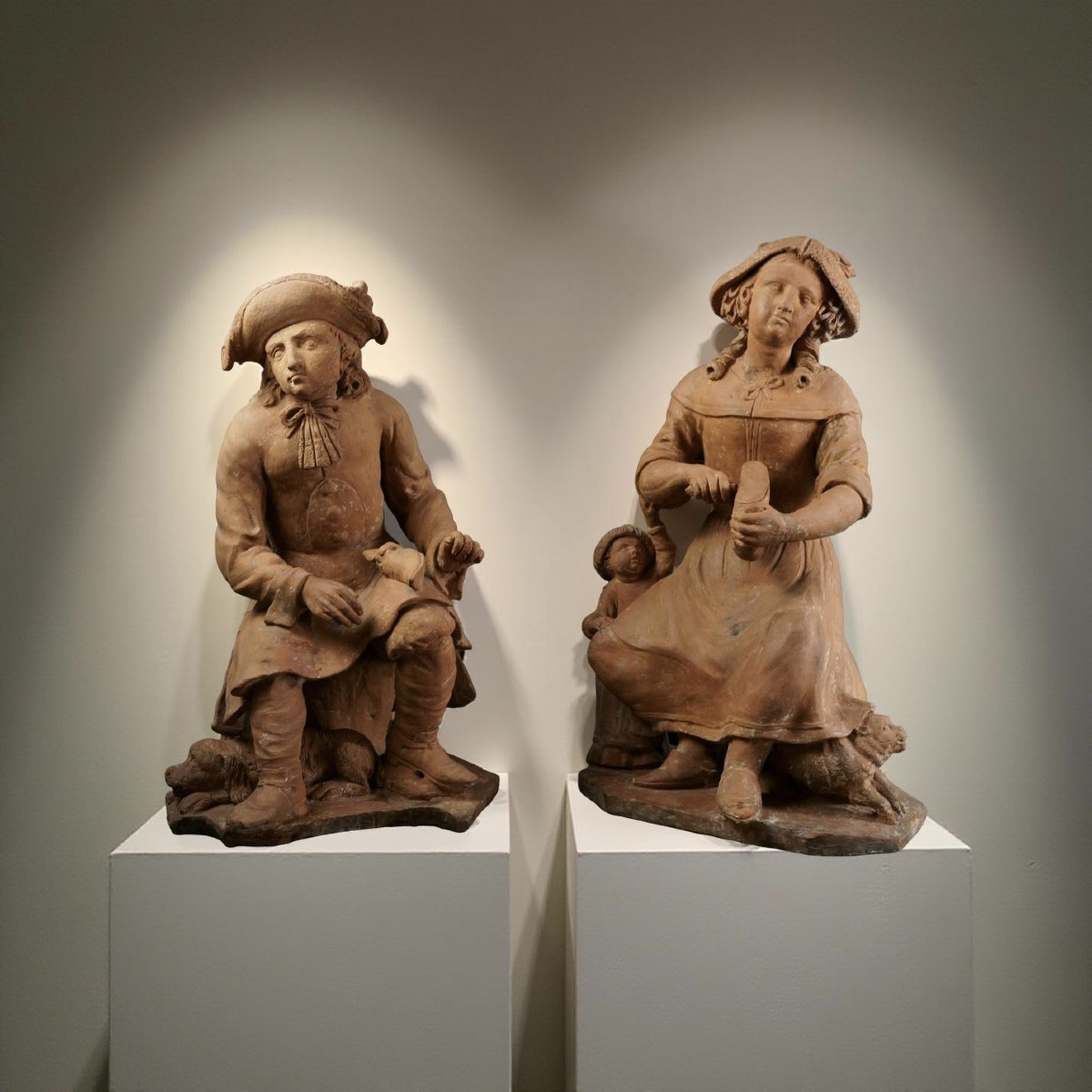 Coppia di Sculture in Terracotta Francia XVII secolo