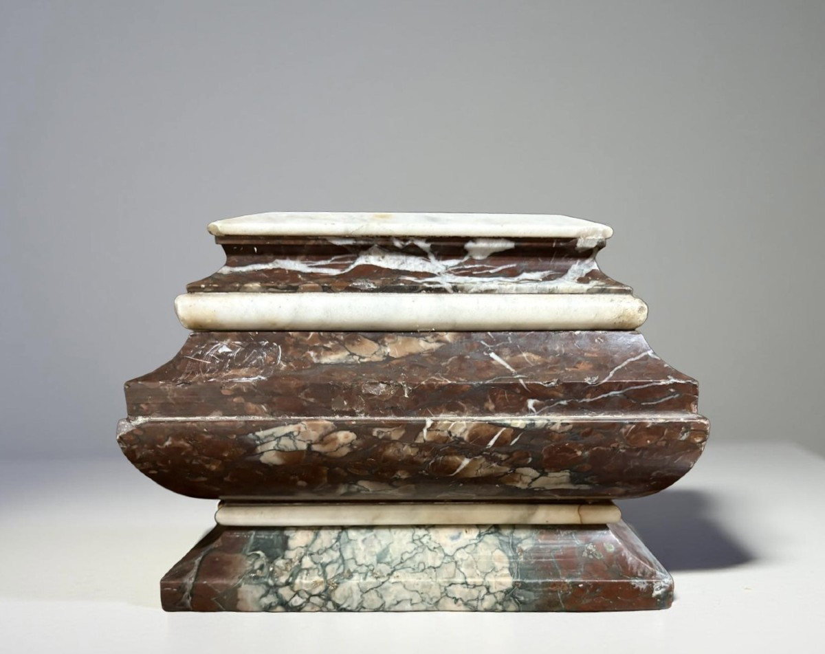 Calamaio Grand Tour in marmo a Sarcofago inizio XIX secolo