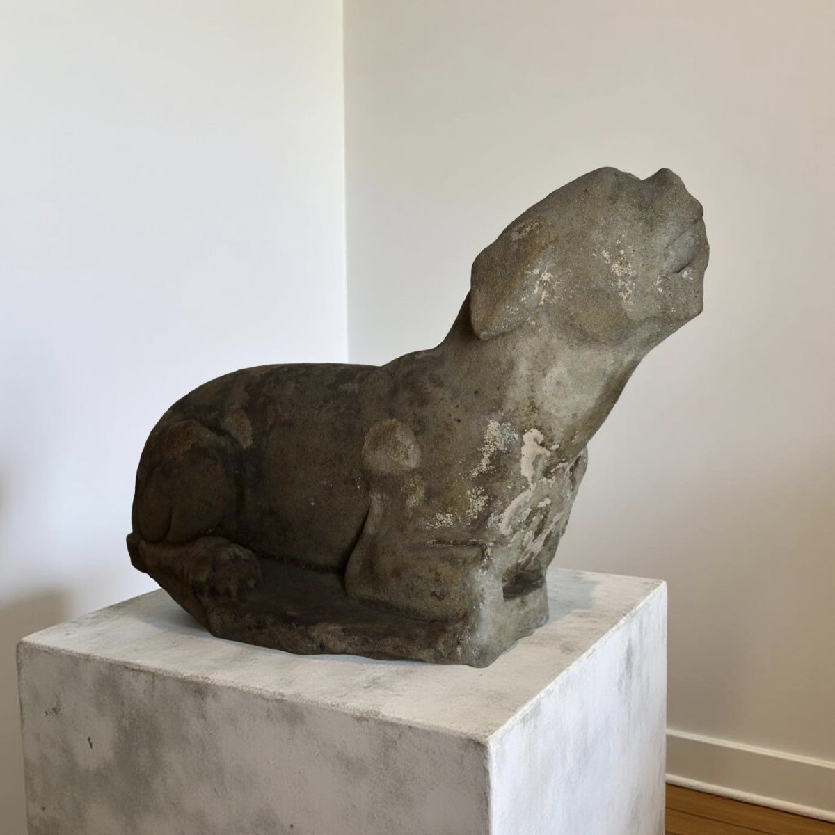 Grande Scultura Rinascimentale Levriero in Pietra Serena Firenze XVI secolo