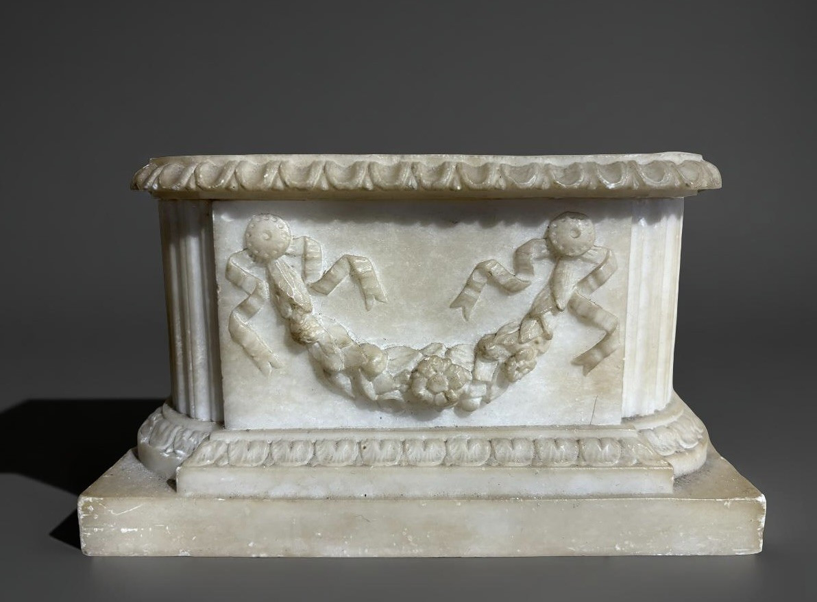 Base da Scultura in Alabastro stile neoclassico XIX secolo