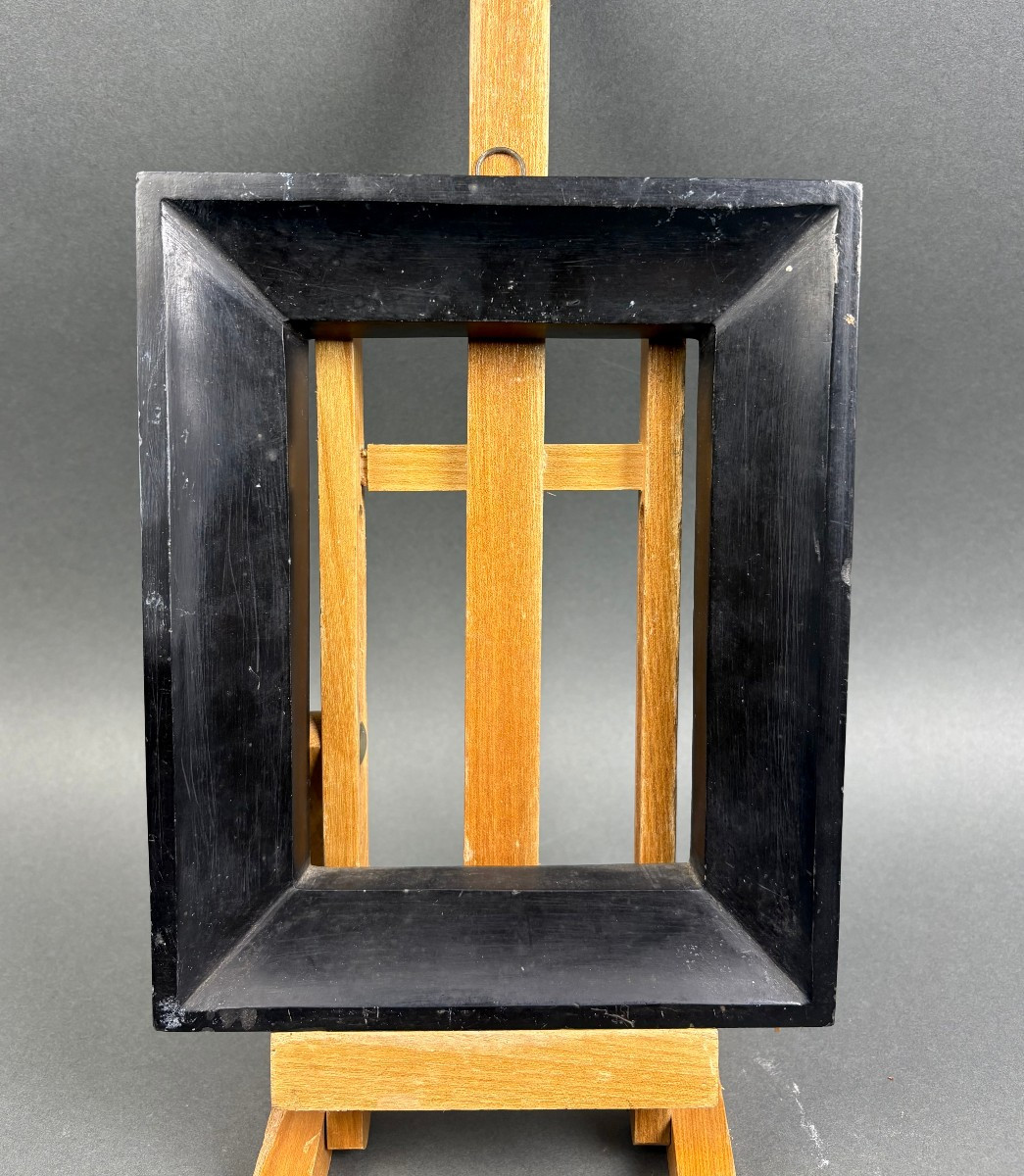 Cornice in Marmo Nero Italia XIX secolo