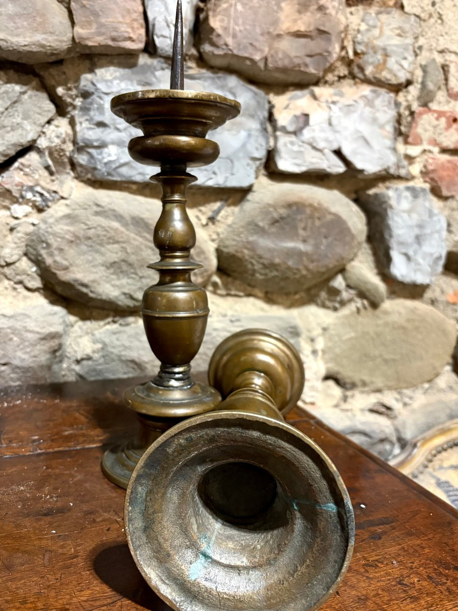 Coppia di Candelieri a Rocchetto in Bronzo Firenze XVII-photo-4