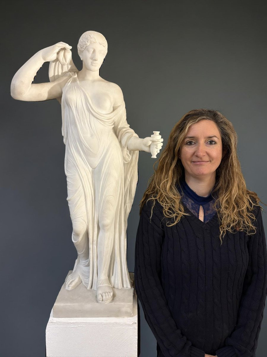 Imponente Scultura Neoclassica in Marmo Venere Genitrice XIX secolo-photo-1