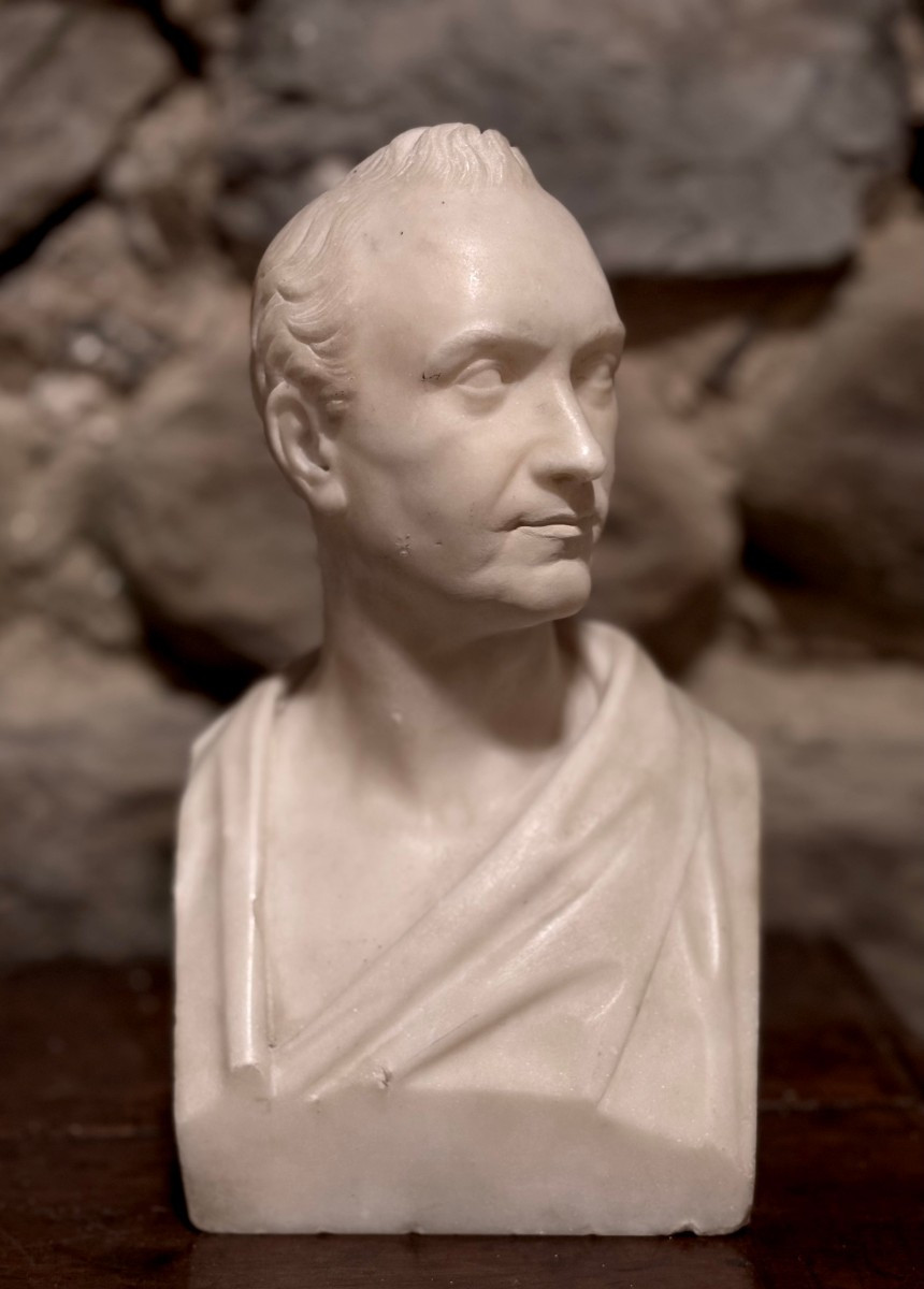 Busto in Marmo Neoclassico in Erma epoca Impero