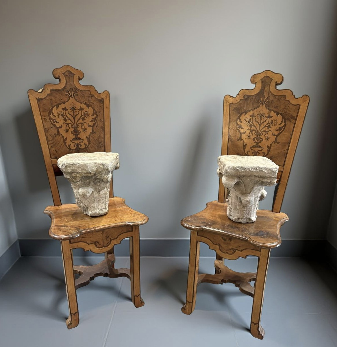 Coppia di Capitelli Medievali in Marmo di Zandobbio XII secolo-photo-6