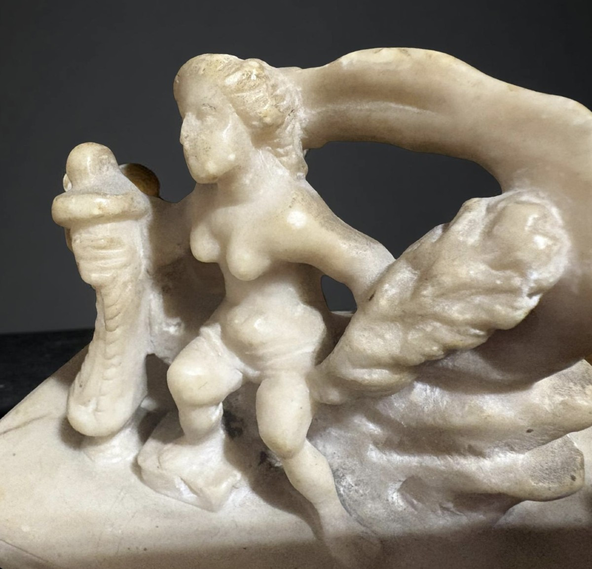 Coppia di Sculture in Alabastro di Mechelen, Allegorie, XVI secolo-photo-2