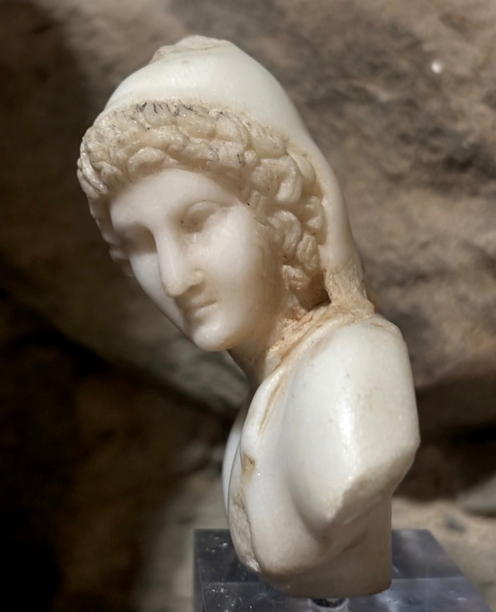 Piccolo Busto Manierista In Marmo di Attis XVI secolo-photo-5