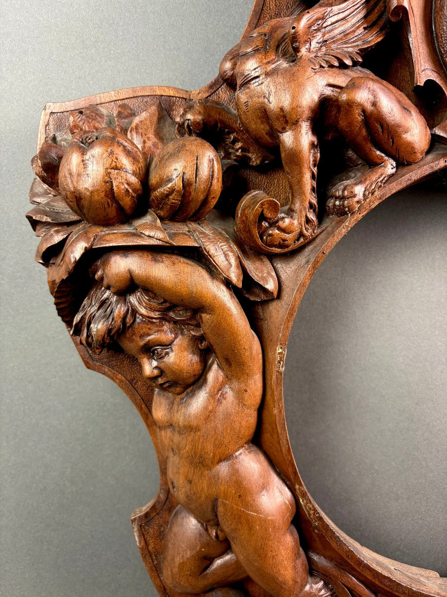 Grande Cornice Neorinascimentale in Noce con Stemma "Siena 1893"-photo-1