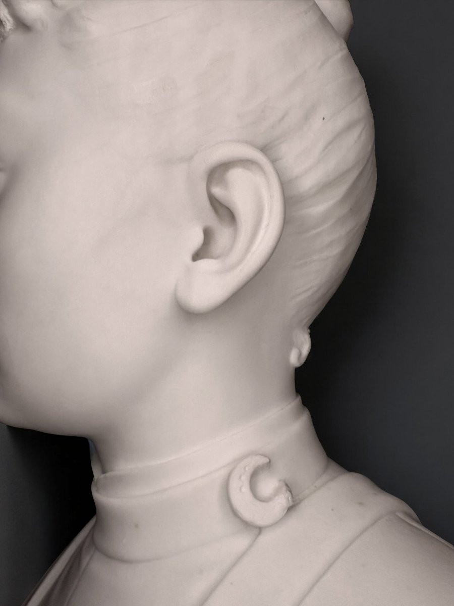 Laure MARTIN-COUTAN (1855-1915) Busto di Donna in Marmo datato 1887-photo-4